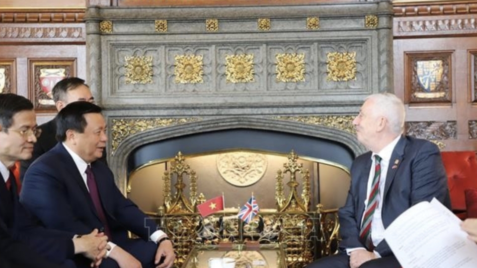 HCMA leader's visit forge stronger Vietnam-UK cooperation in various fields